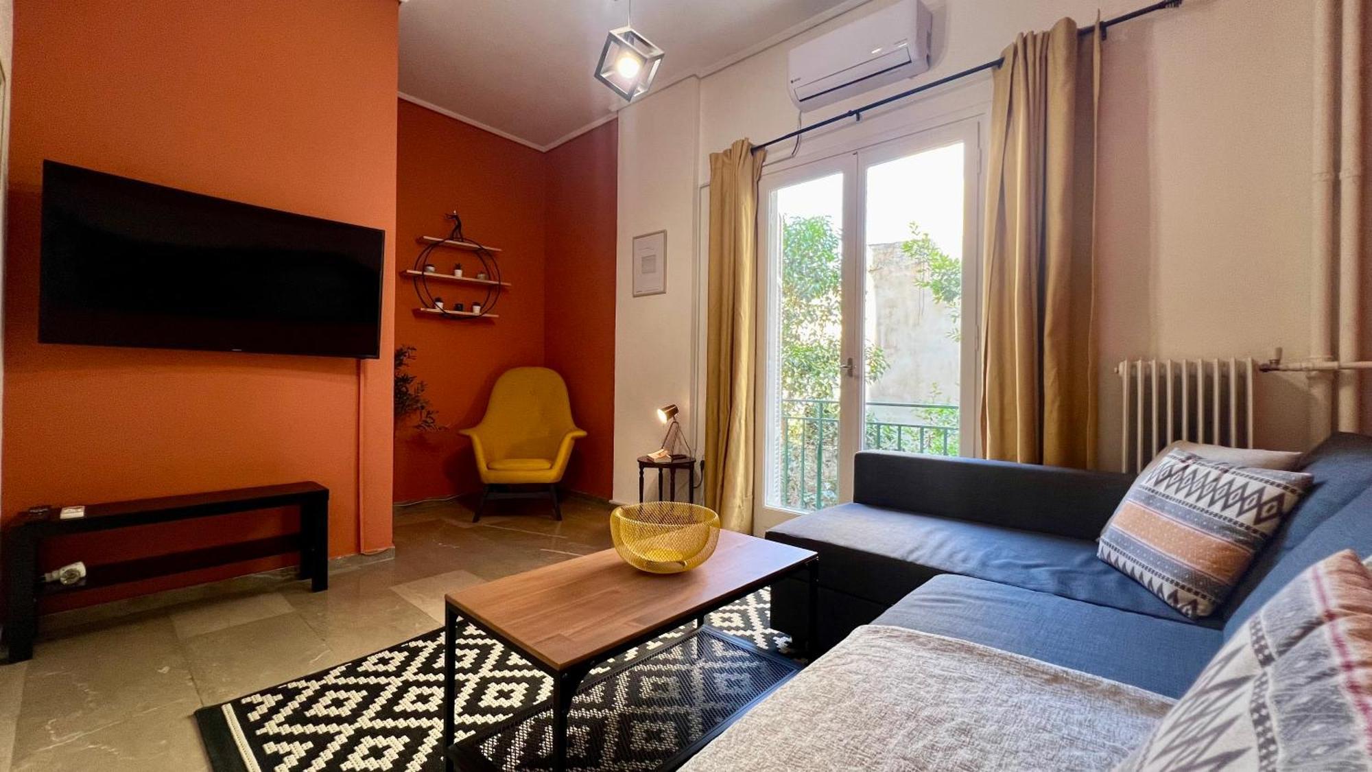Modern & Cozy 51Sqm Apt In Thisseio Атина Екстериор снимка